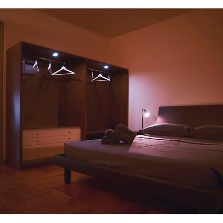 Urban House - Elegant Apartment Brera Milan Center Esterno foto