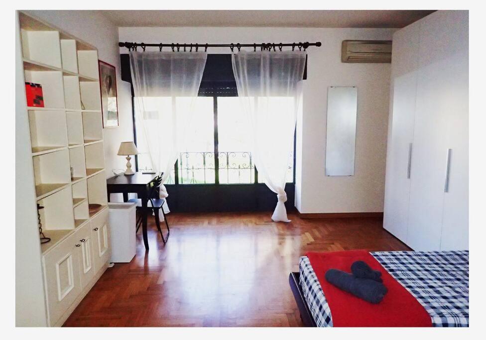 Urban House - Elegant Apartment Brera Milan Center Esterno foto